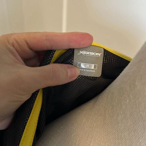 Xersion Lightweight Windbreaker Jacket - Picture 9 of 10